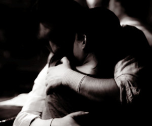 Copyright korafotomorgana "embrace 3726" Flickr https://goo.gl/aGW0s8 https://creativecommons.org/licenses/by-nc-nd/4.0/